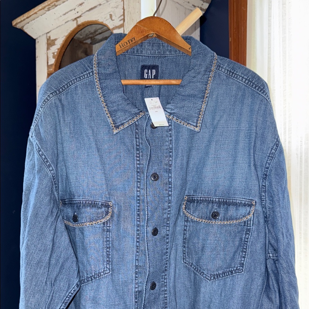 GAP Blue Casual Button Down Shirt